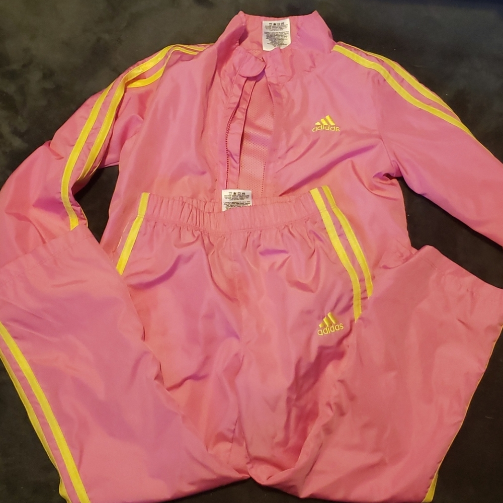 Jogging jacket and pants set.